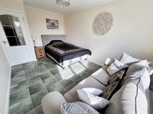 Bedroom- click for photo gallery